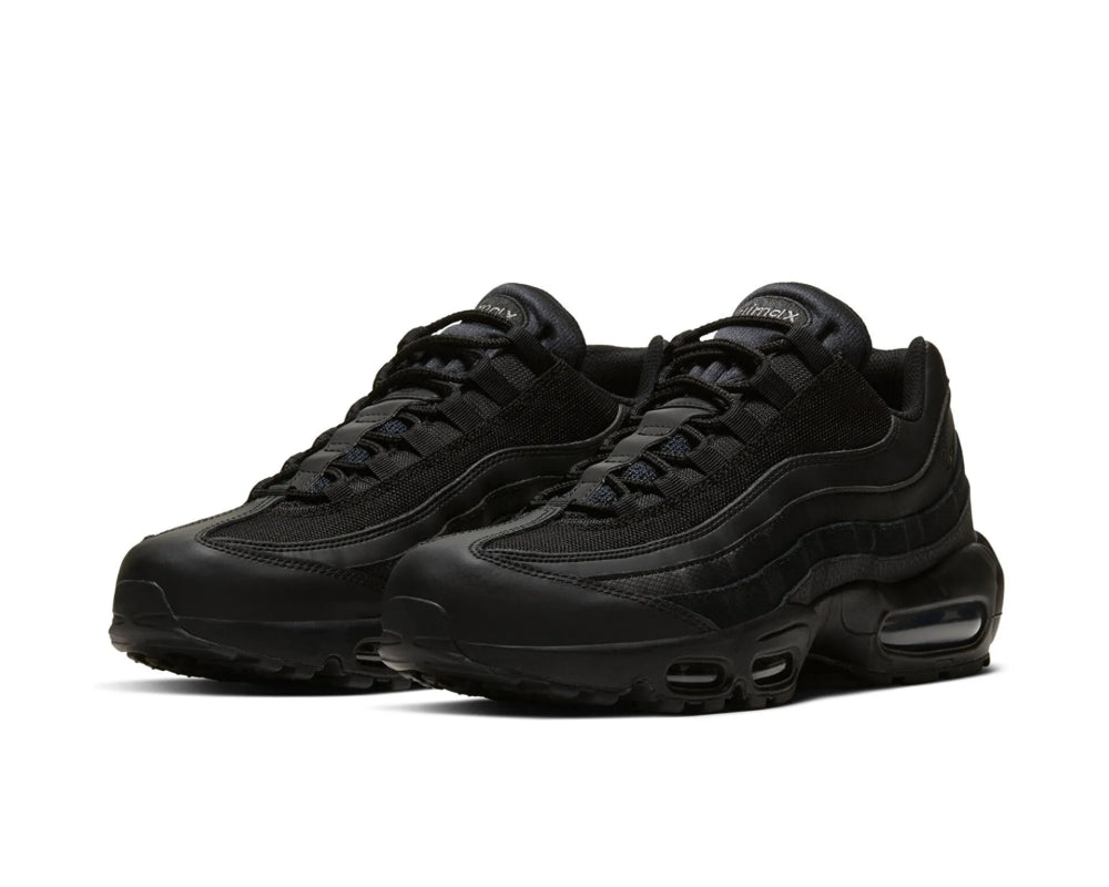 NİKE AIR MAX 95 TRIPLE BLACK