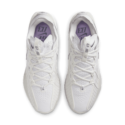 NİKE G.T. CUT 3 SAIL