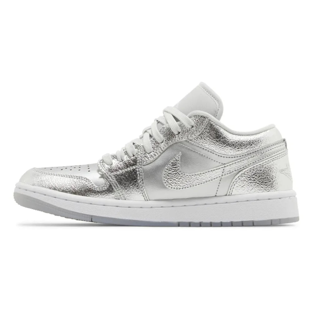 JORDAN 1 LOW SE METALLIC SILVER