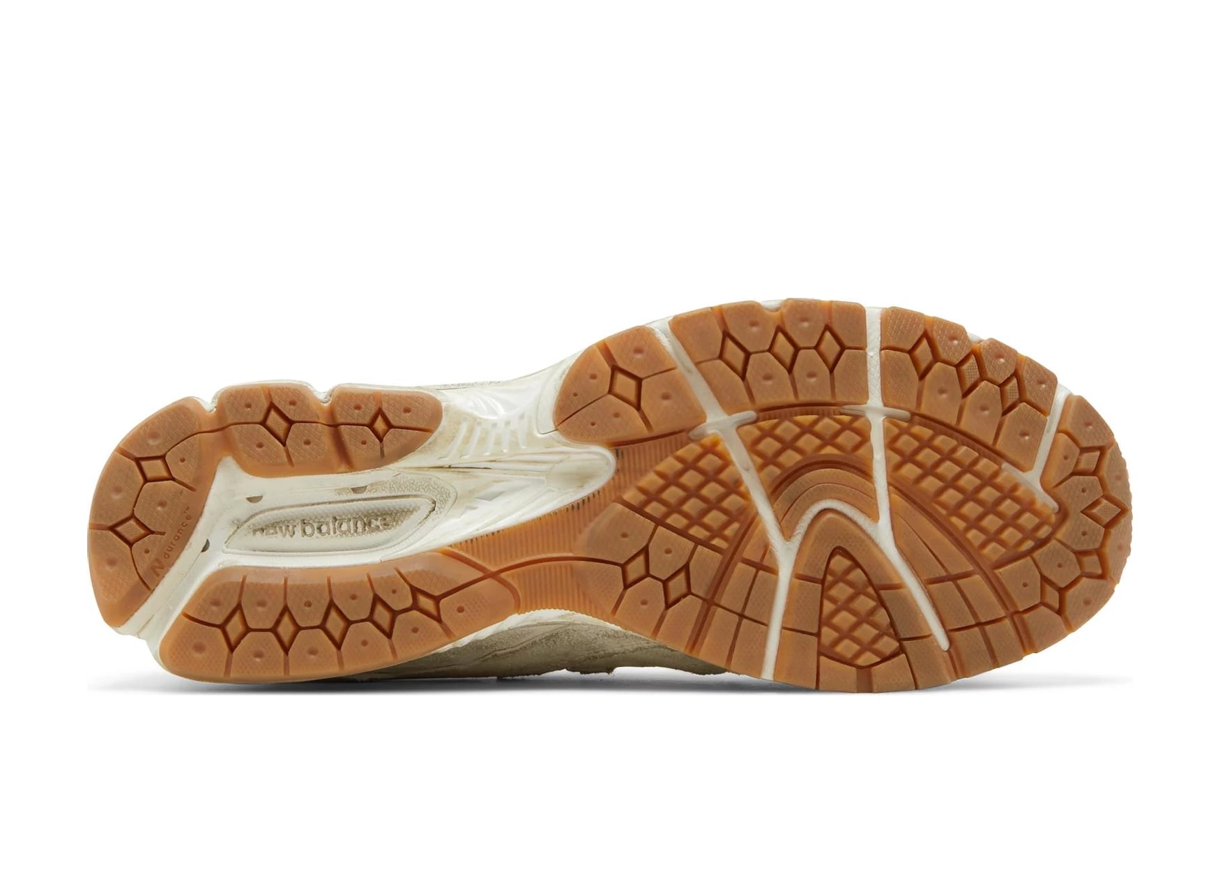 NEW BALANCE 2002R PROTECTION PACK DISTRESSED