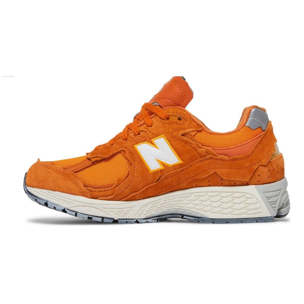 NEW BALANCE 2002R PROTECTION PACK VINTAGE ORANGE