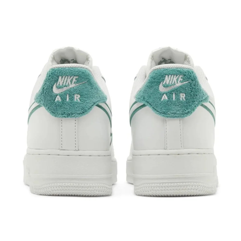 NİKE AIR FORCE 1 LOW RESORT AND SPORT