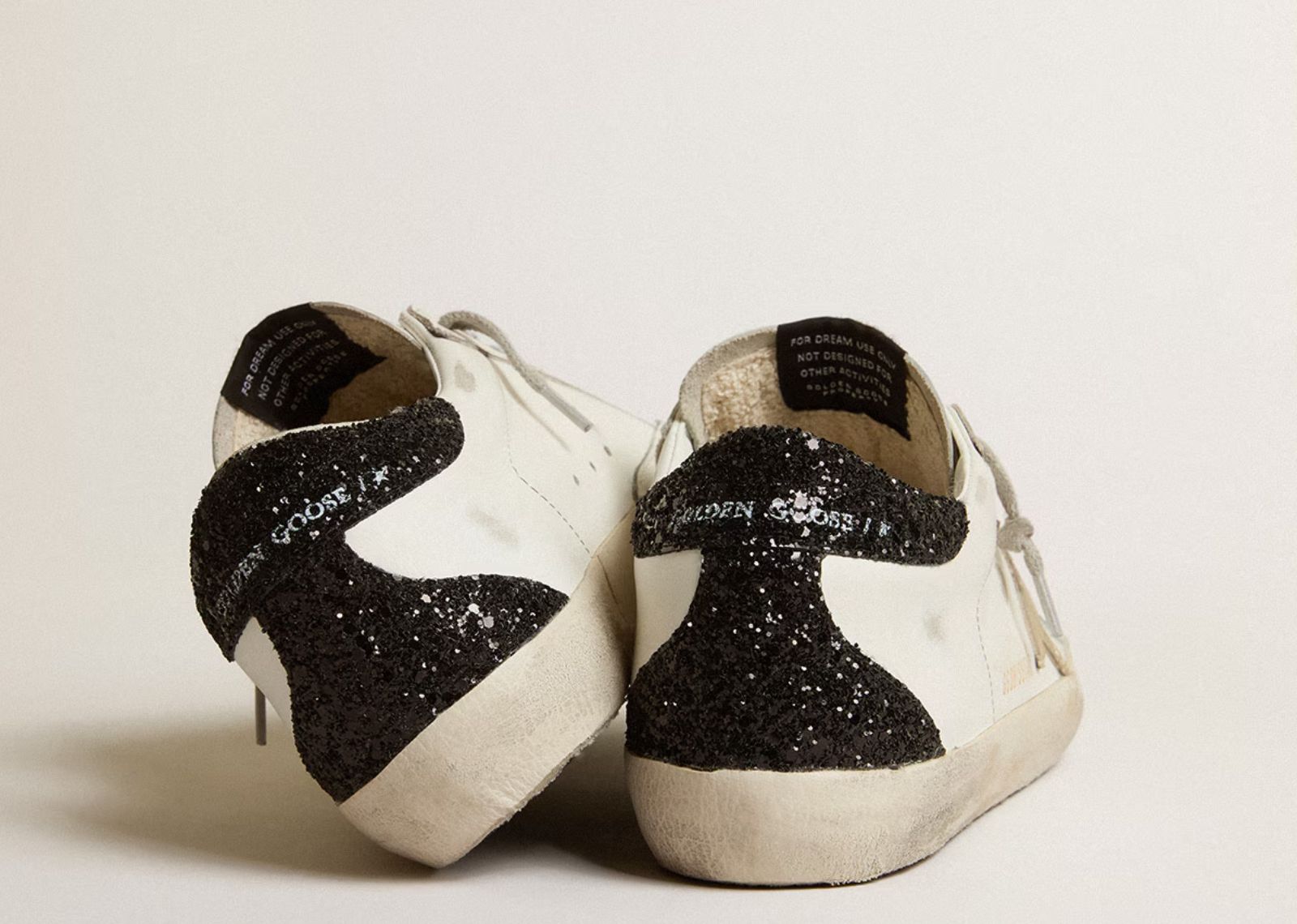 GOLDEN GOOSE SUPER-STAR GOLD STAR BLACK GLITTER HEEL (W)