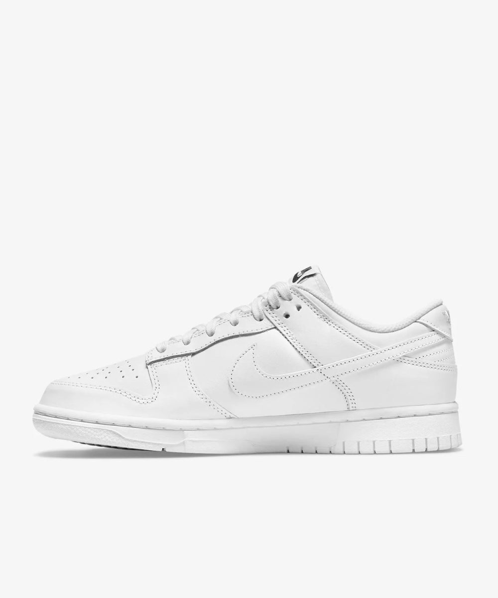 NİKE DUNK LOW TRIPLE WHITE
