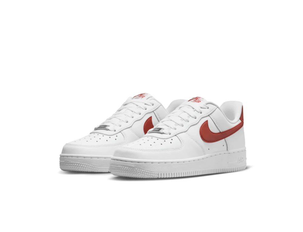 NİKE AIR FORCE 1 07 BEYAZ/KIRMIZI