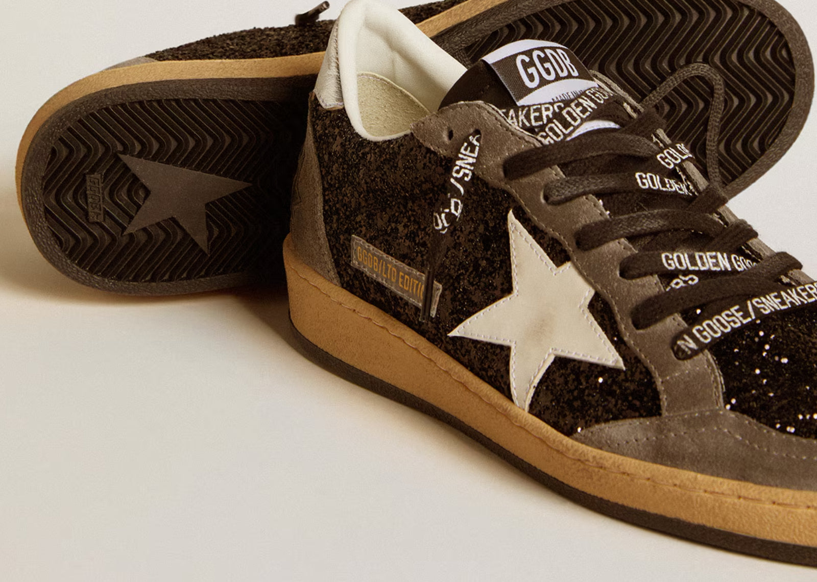GOLDEN GOOSE BALL-STAR BLACK GLITTER GRAY WHITE (W)