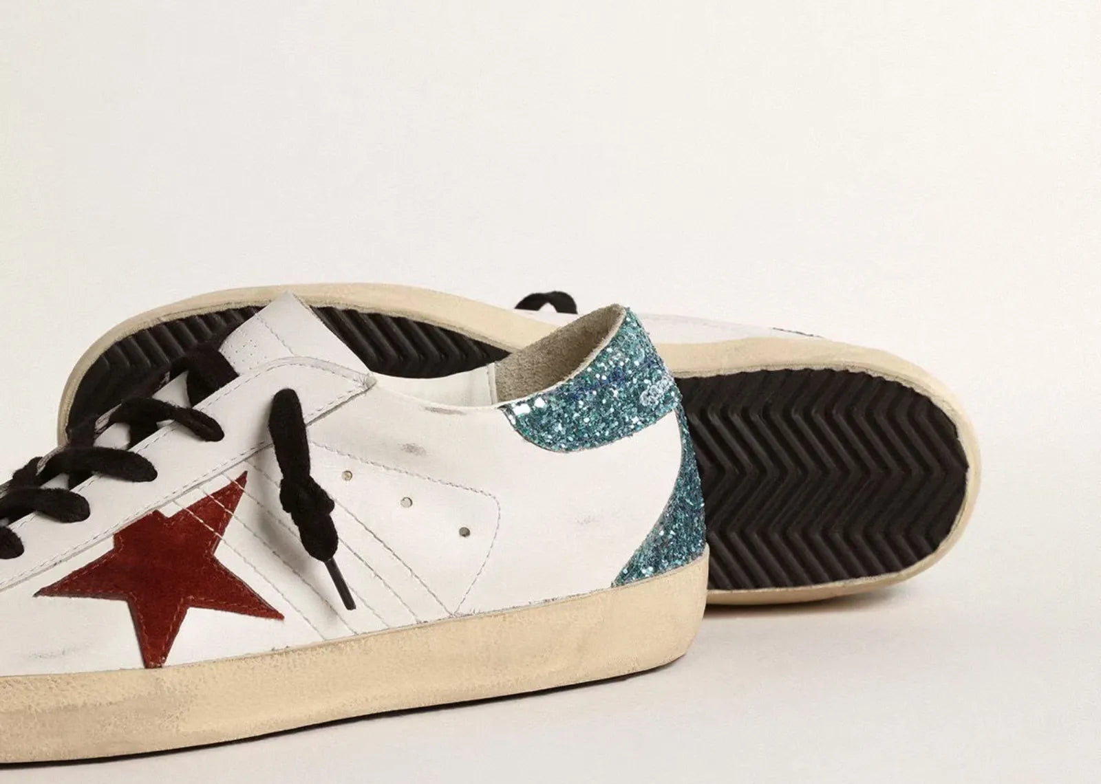 GOLDEN GOOSE SUPER-STAR WHITE LEATHER BURGUNDY STAR BLUE GLITTER HEEL (W)