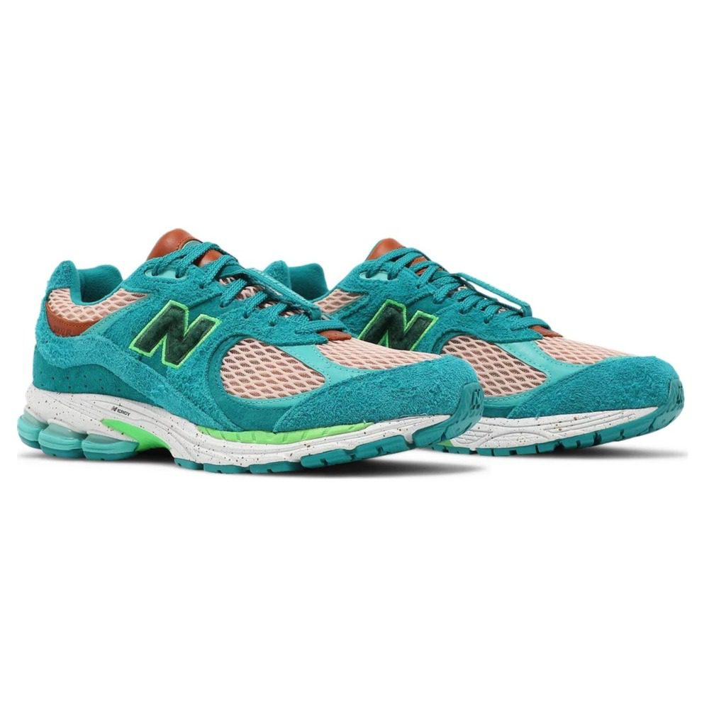NEW BALANCE 2002R SALEHE BEMBURY WATER