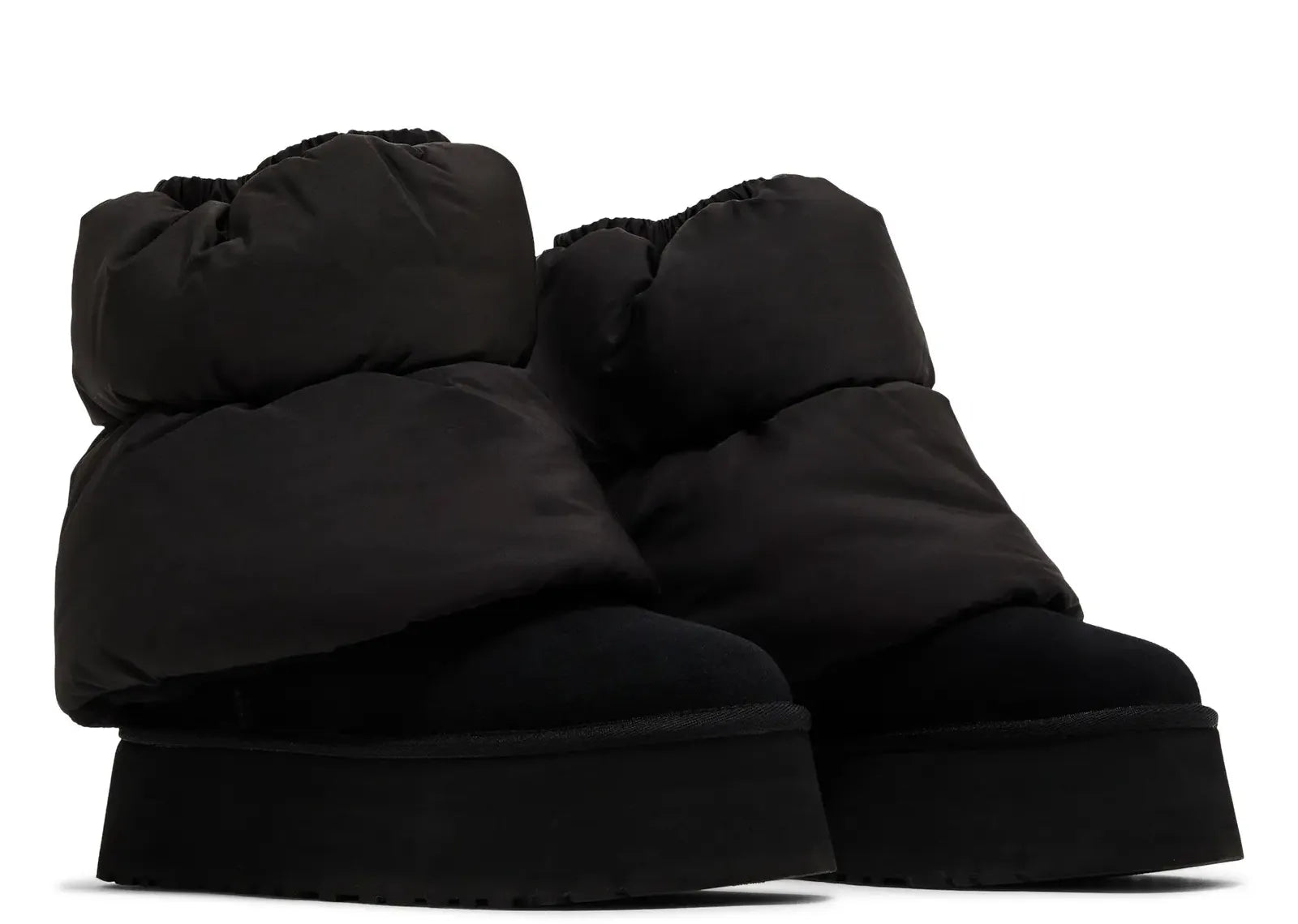 UGG CLASSIC MINI DIPPER PUFFER BOOT BLACK (W)